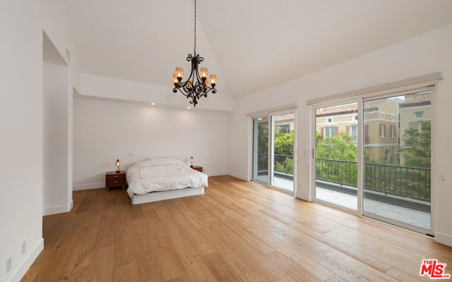 139 Westwind Mall, Marina del Rey CA: https://media.crmls.org/mediaz/225051fc-c62c-4f46-b3fe-d5f0ad1ff93e.jpg