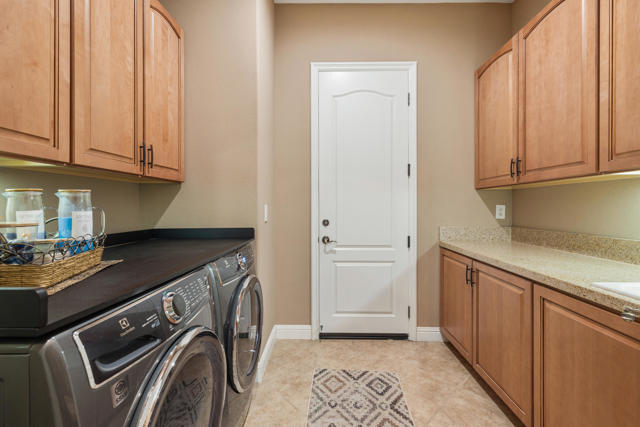 50605 Verano Drive, La Quinta CA: https://media.crmls.org/mediaz/22517e5b-341d-48c4-8258-04893c9c80f2.jpg