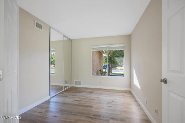 1368 Sheffield Place, Thousand Oaks CA: https://media.crmls.org/mediaz/2251b705-482d-4310-a02d-15db2099dfcb.jpg