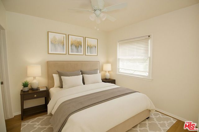 7465 N Forbes Avenue, Lake Balboa CA: https://media.crmls.org/mediaz/225323be-ba3e-43f4-a83f-5f0ef824593b.jpg