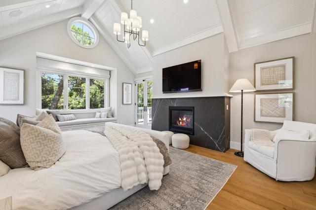 55 Irving Avenue, Atherton CA: https://media.crmls.org/mediaz/22549edb-8de6-49ac-b93a-d3f352e1e548.jpg