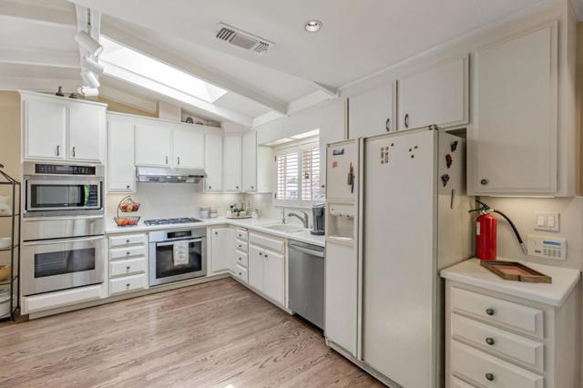 3231 Fieldcrest Drive, Sacramento CA: https://media.crmls.org/mediaz/2254f405-e62c-4858-8442-648664da5d1e.jpg