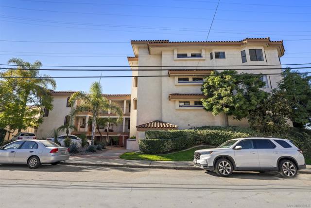 1785 Linwood St, San Diego, California 92110, 2 Bedrooms Bedrooms, ,2 BathroomsBathrooms,Condominium,For Sale,Linwood St,250001276SD