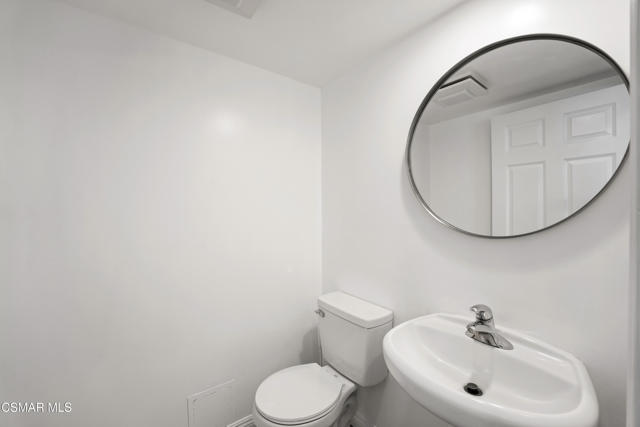 5224 Corteen Place, Valley Village CA: https://media.crmls.org/mediaz/225510fc-c9e7-4c8a-8b20-d1bc0acf6f93.jpg