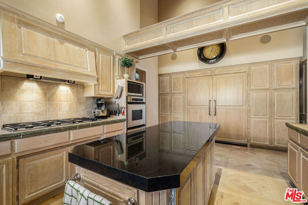 MLS #25618015 image #34