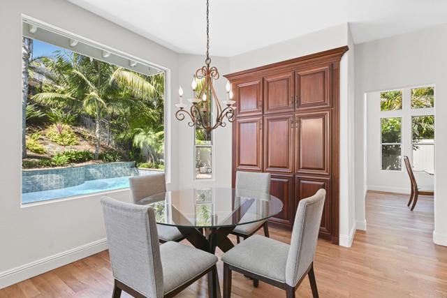 6990 Blue Orchid Lane, Carlsbad CA: https://media.crmls.org/mediaz/225562e7-70a5-4c11-9a32-13be1e582925.jpg
