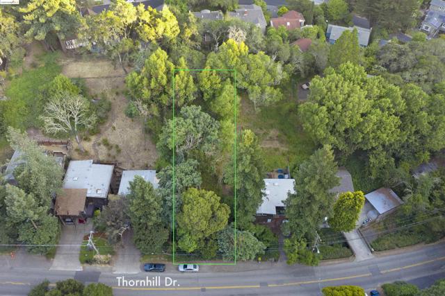 0 Thornhill Dr, Oakland CA: https://media.crmls.org/mediaz/2255b3bd-8e61-40f5-b12b-8db292b3b641.jpg