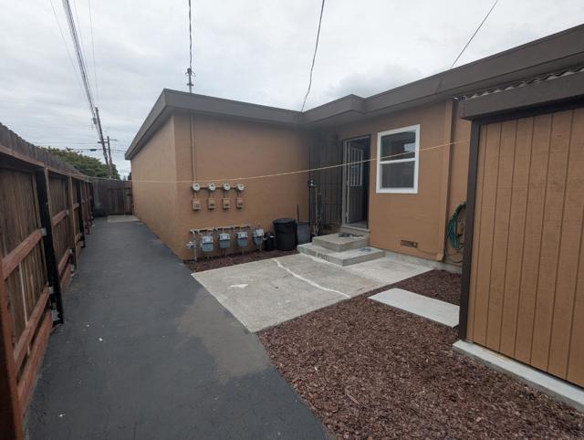 250 Schafer Road, Hayward CA: https://media.crmls.org/mediaz/22560c5d-6fe9-4b34-8291-e6e580d53c77.jpg