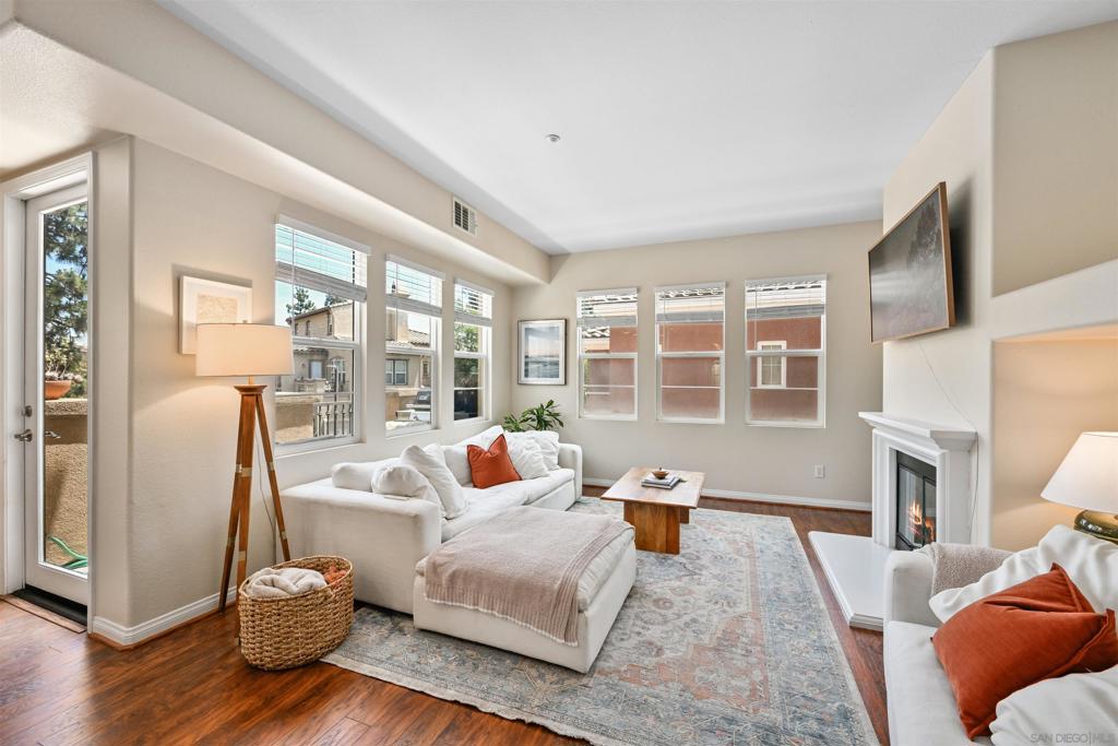 1355 Sky Ridge - photo 5