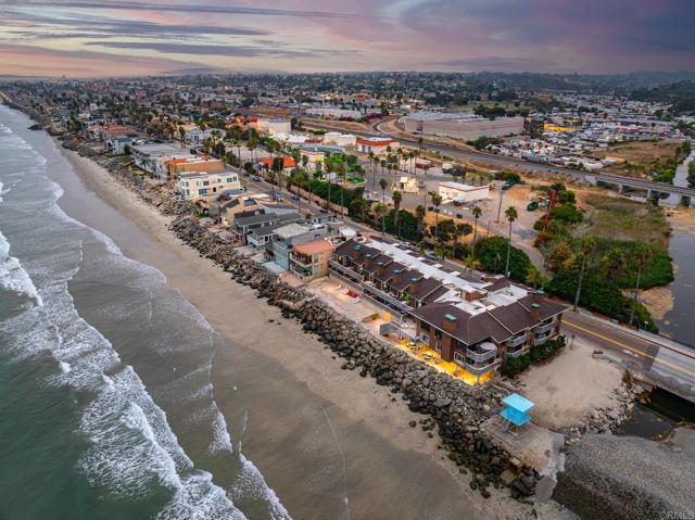 Detail Gallery Image 10 of 46 For 1445 Pacific St #H,  Oceanside,  CA 92054 - 1 Beds | 2 Baths