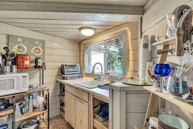 25585 Alderwood St Street, Idyllwild CA: https://media.crmls.org/mediaz/2256ef2f-1c60-4f49-b7f2-f00fd9f34067.jpg