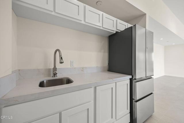 1194 Kingston Lane, Ventura CA: https://media.crmls.org/mediaz/22573eb6-e88b-4e4a-a2e4-b54aa2d169ee.jpg