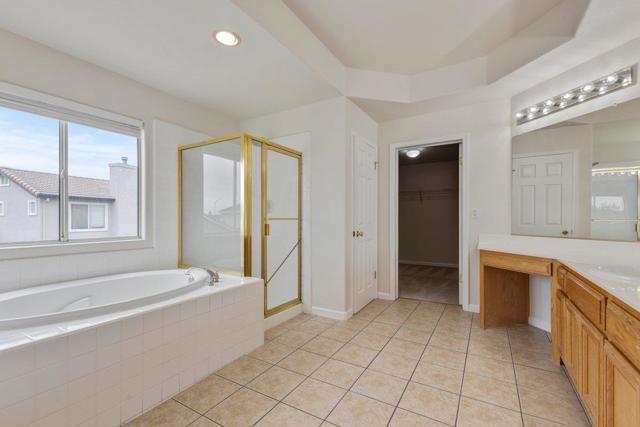 1033 Lewis Street, Salinas CA: https://media.crmls.org/mediaz/2257bfaf-4d66-4152-8ec0-97f3688c3793.jpg