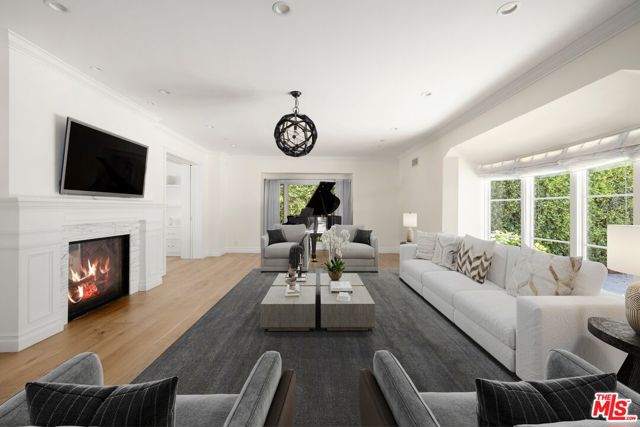 1214 Coldwater Canyon Drive, Beverly Hills CA: https://media.crmls.org/mediaz/225839fc-d178-476e-ba71-ad0a72e8e526.jpg