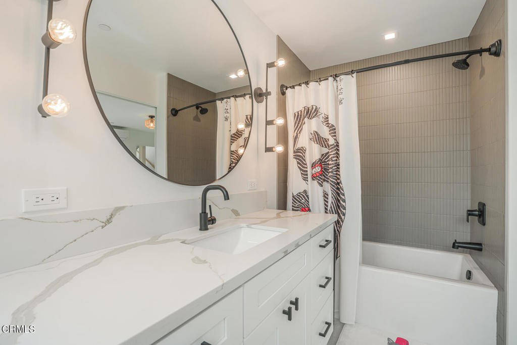 MLS #V1-28403 image #3