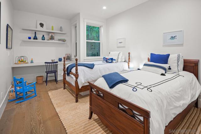 548 G Avenue, Coronado CA: https://media.crmls.org/mediaz/22588890-cd56-4622-af7c-6c91e43d98ad.jpg