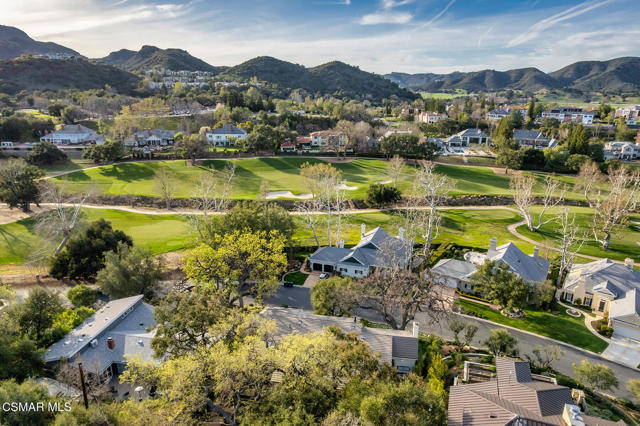 2443 Stafford Road, Lake Sherwood CA: https://media.crmls.org/mediaz/225893a4-4465-42a5-8de4-aded02271a29.jpg