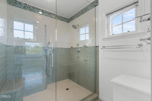 2102 Buena Vista Drive, Camarillo CA: https://media.crmls.org/mediaz/2258bfc1-28e3-48cd-9b2c-6e45f554cc94.jpg