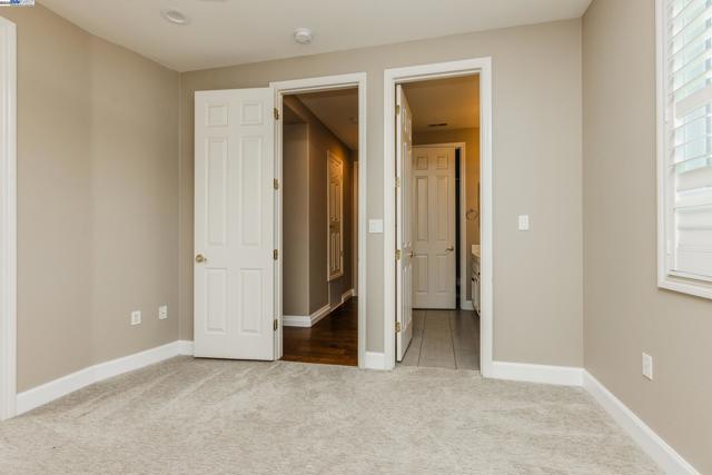 5633 Selena Ct, Pleasanton CA: https://media.crmls.org/mediaz/2258fc16-71e4-4ece-a1d8-bc54520f1987.jpg