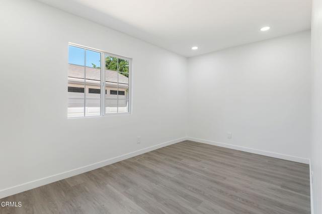 Image 17 of 74 For 7445 Balcom Avenue