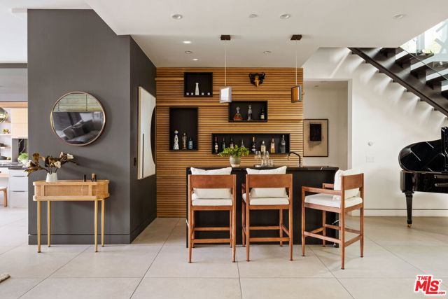 816 N Stanley Avenue, Los Angeles CA: https://media.crmls.org/mediaz/225ad8bb-9274-4172-8a06-b8845e1d5efa.jpg