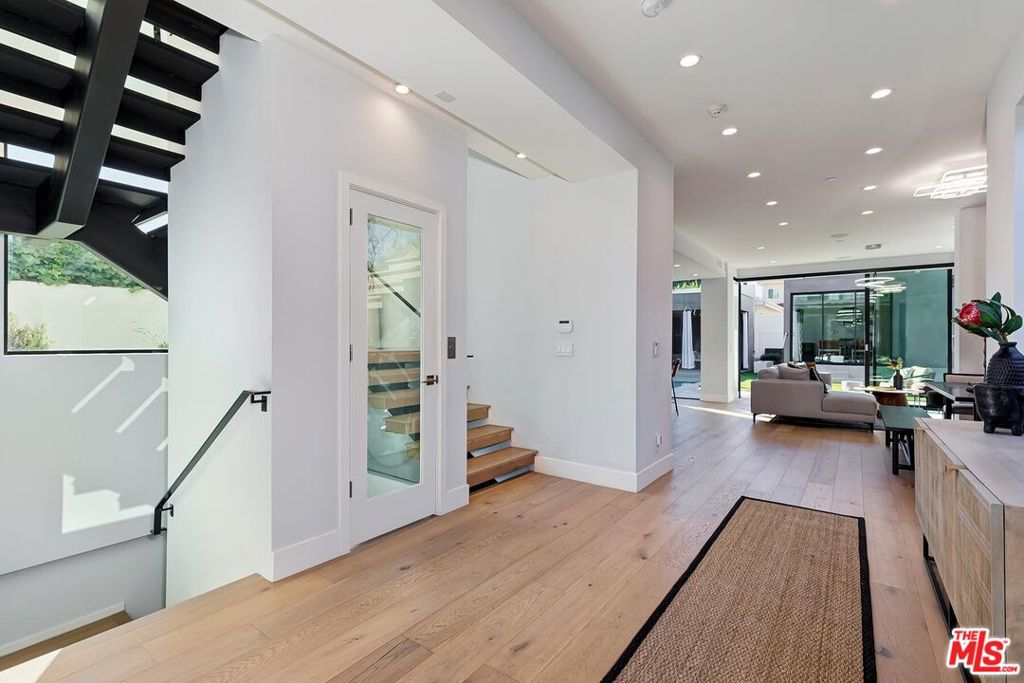 MLS #26749393 image #17