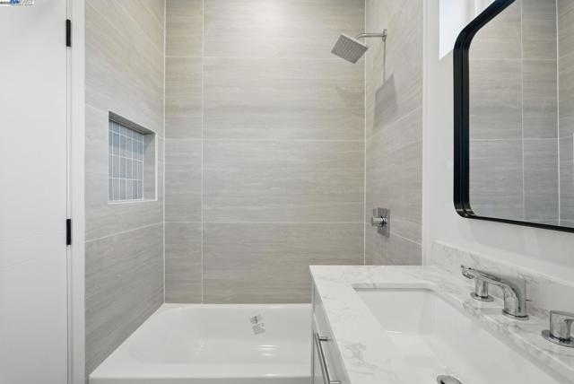 175 N Frances St, Sunnyvale CA: https://media.crmls.org/mediaz/225bf3e8-0756-4ba3-b79c-77de02794d21.jpg