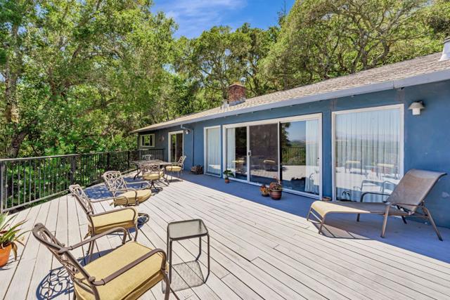 495 Summit Springs Road, Woodside CA: https://media.crmls.org/mediaz/225d473d-97f4-4387-a530-6f06e3e4effe.jpg