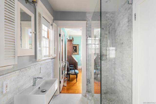 3130 2nd Ave, San Diego CA: https://media.crmls.org/mediaz/225d961c-de99-4a68-b23e-789ccf70228e.jpg