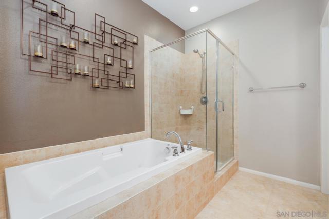 10653 Golden Willow, San Diego CA: https://media.crmls.org/mediaz/225da2e7-682c-4545-8723-ff54b9ff8868.jpg
