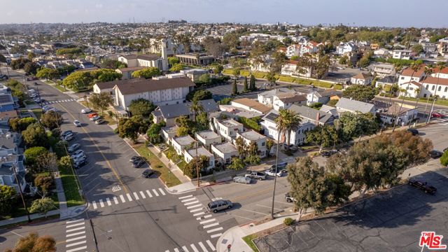 102 Broadway, Redondo Beach, California 90277, ,Residential Income,Sold,Broadway,24396111