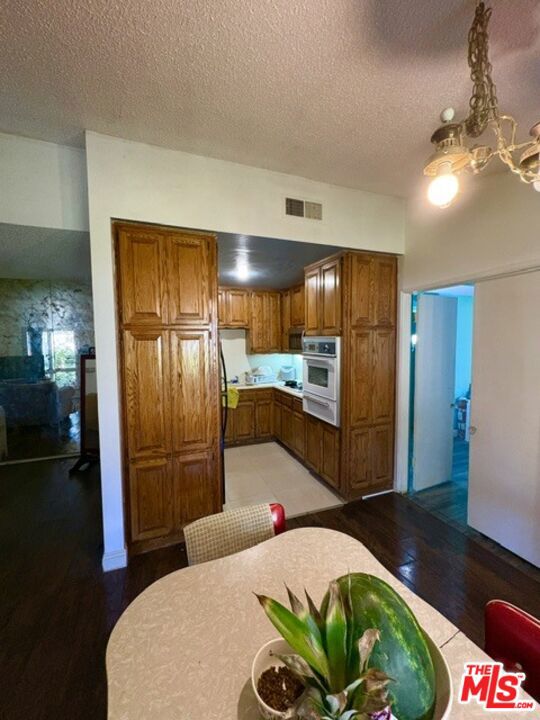 2 Bed Home for Sale in Newhall, California