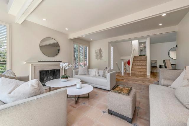 700 Sand Hill Circle, Menlo Park CA: https://media.crmls.org/mediaz/225e5b7c-17d0-4c94-bad3-e101387240e1.jpg