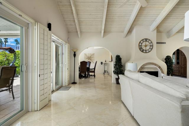 73580 Agave Lane, Palm Desert CA: https://media.crmls.org/mediaz/225e676c-60df-4101-9d56-2fcbc5e1cb51.jpg