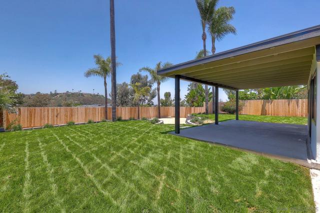 6630 Park Ridge Blvd, San Diego CA: https://media.crmls.org/mediaz/225fbd84-5dd4-4890-8686-38cfdc332ee7.jpg