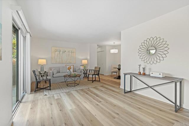 Detail Gallery Image 3 of 41 For 7837 Camino Tranquilo, San Diego,  CA 92122 - 2 Beds | 1/1 Baths