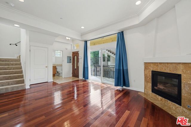 15027 Dickens Street, 1 photo 4