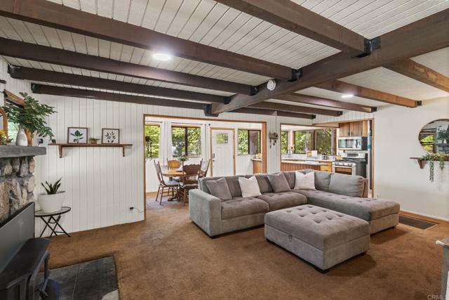 Detail Gallery Image 15 of 38 For 1148 Saturn Way, Crestline,  CA 92325 - 3 Beds | 2 Baths