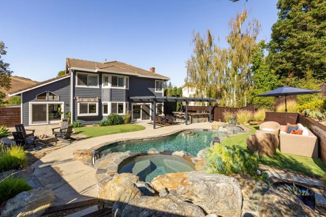92 Hillview Drive, Danville CA: https://media.crmls.org/mediaz/22615198-65ed-47af-bed0-0aec5a69be16.jpg