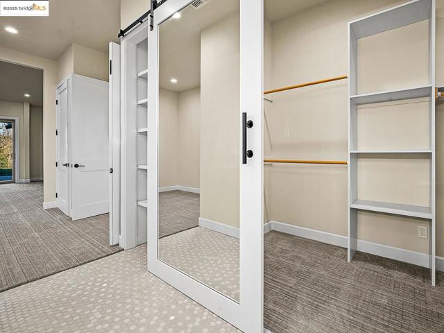 1816 Stone House LN, Lincoln CA: https://media.crmls.org/mediaz/2261800e-d1b1-4654-8bc8-d4348cb7aa5e.jpg