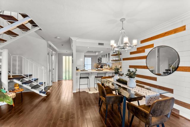 Detail Gallery Image 4 of 26 For 1915 Estrella De Mar Ct a,  Carlsbad,  CA 92009 - 2 Beds | 2/1 Baths