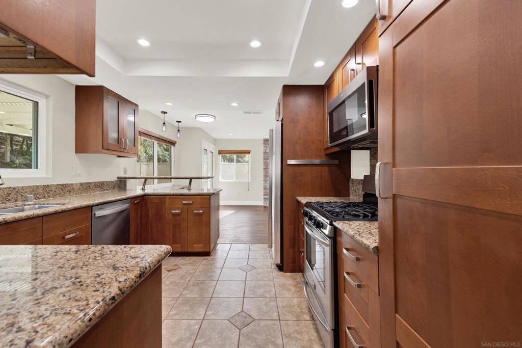 9395 Pipilo St - photo 19