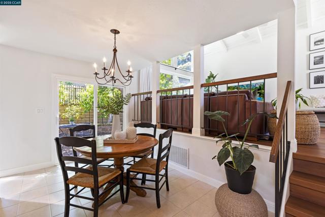 1513 Siskiyou Dr, Walnut Creek CA: https://media.crmls.org/mediaz/226285f8-b12f-4013-89d9-55357b2ab696.jpg