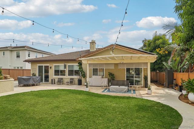 1648 Brady Cir, Carlsbad CA: https://media.crmls.org/mediaz/2262e5a5-56b1-438a-8b62-476577f89ae5.jpg