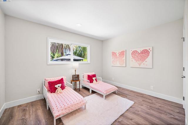 1244 Locust St, Livermore CA: https://media.crmls.org/mediaz/22633b56-8010-4a36-a434-6ae0e7aa30c2.jpg