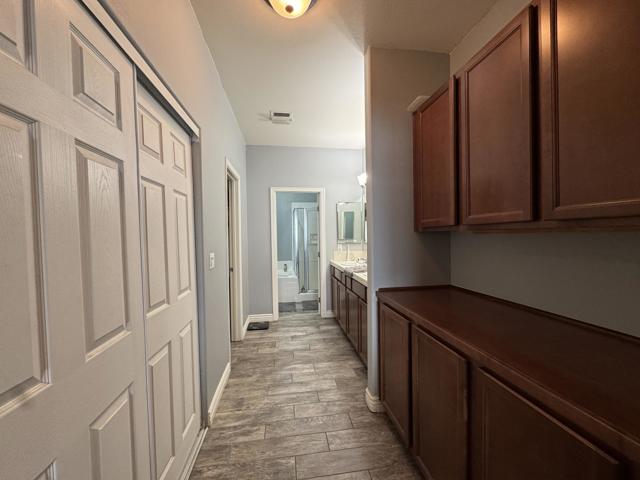 401 Sage Brush Street, Blythe CA: https://media.crmls.org/mediaz/22634a45-50b4-4ad8-a795-55468735899e.jpg