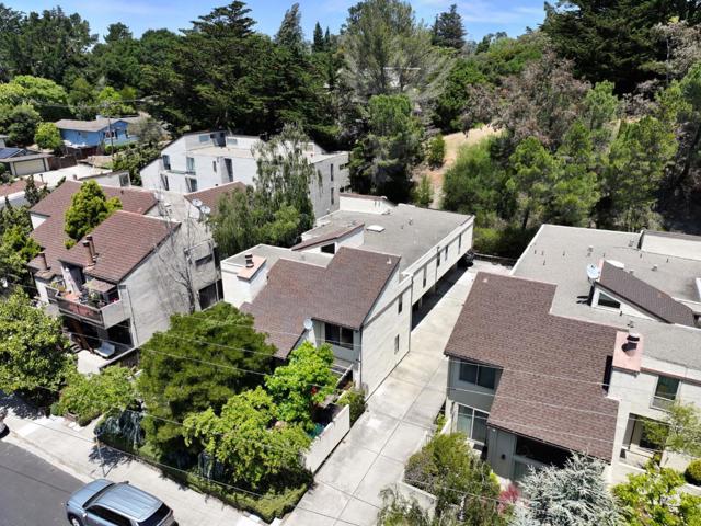 2005 Parrott Drive, San Mateo CA: https://media.crmls.org/mediaz/2263c88a-e3ee-4f6e-8206-c4489d934937.jpg