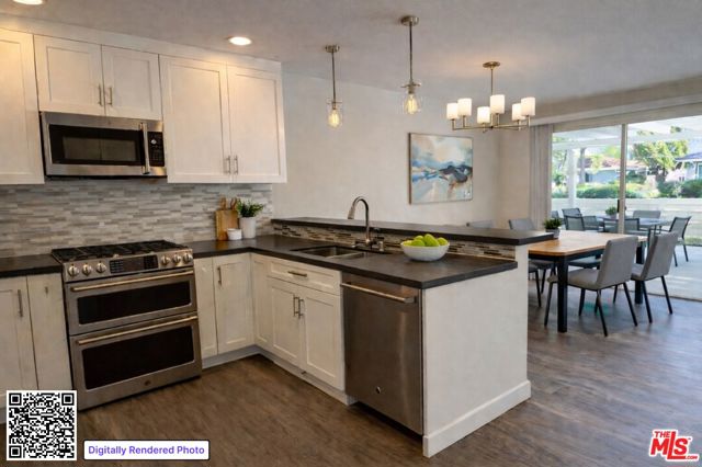 2213 Crespi Lane photo 6