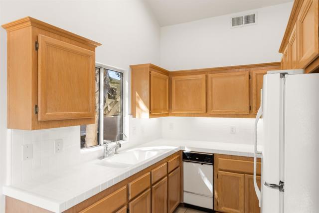 Detail Gallery Image 44 of 60 For 16883 Saint Andrews Dr, Poway,  CA 92064 - 5 Beds | 5/1 Baths