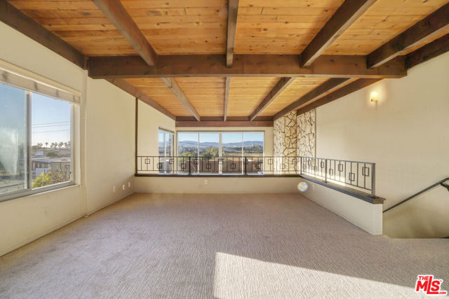 364 Pershing Drive, Playa del Rey CA: https://media.crmls.org/mediaz/2265015e-299b-455b-aed6-ea4e2d2f9ae3.jpg